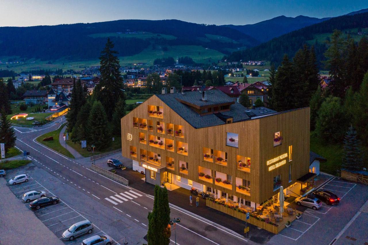 Hotel Dolomiten Dobbiaco Exterior foto